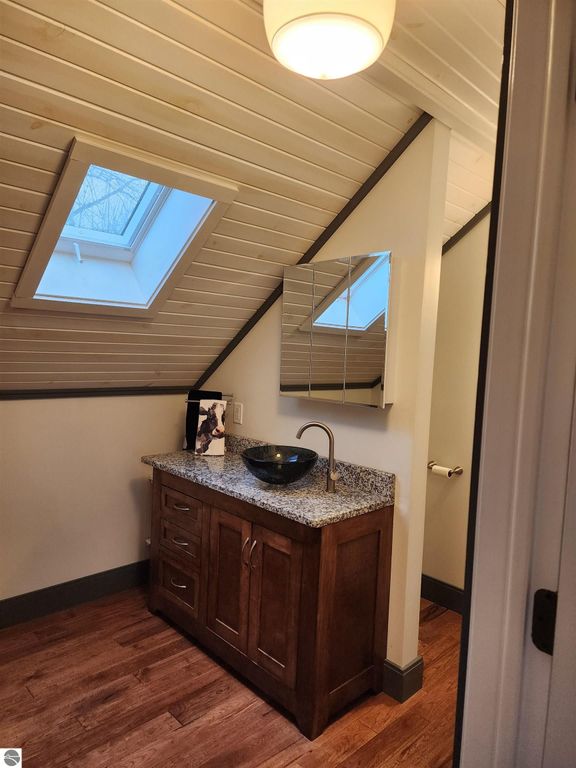 Image 47 of property listing at 3400 N Sturgeon Road, Midland, MI 48640