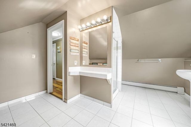 22 Parker Ave, Rochelle Park Twp., NJ 07662