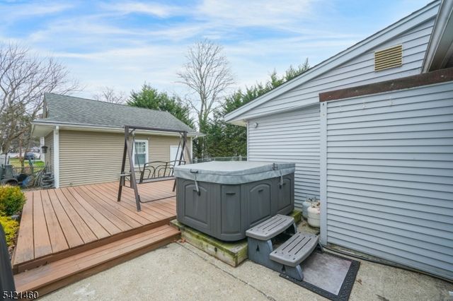 22 Parker Ave, Rochelle Park Twp., NJ 07662