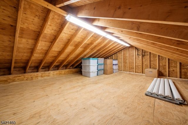 22 Parker Ave, Rochelle Park Twp., NJ 07662