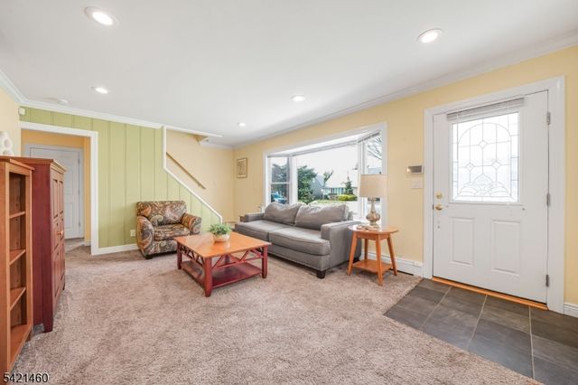 22 Parker Ave, Rochelle Park Twp., NJ 07662