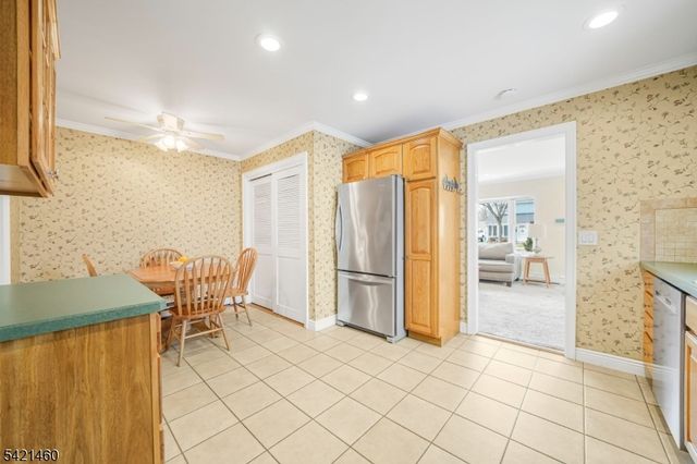 22 Parker Ave, Rochelle Park Twp., NJ 07662