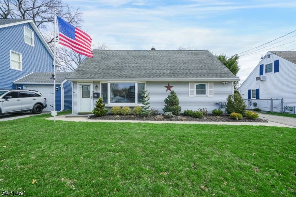 22 Parker Ave, Rochelle Park Twp., NJ 07662