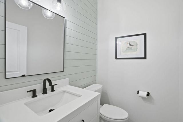 9006 N Rosebury Ln, Spokane, WA 99208