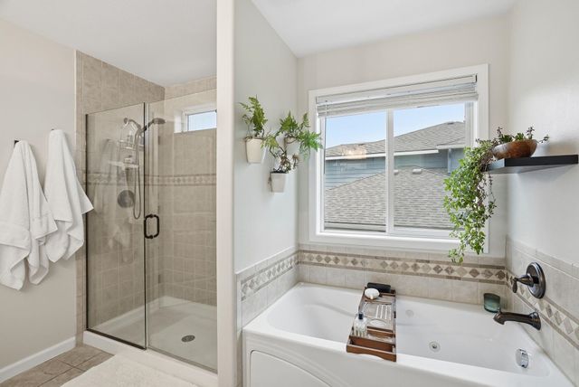 9006 N Rosebury Ln, Spokane, WA 99208