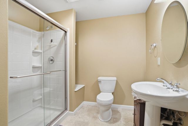 9006 N Rosebury Ln, Spokane, WA 99208