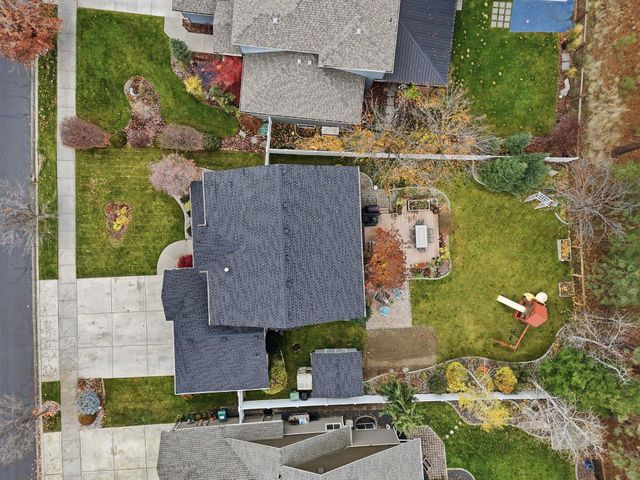 9006 N Rosebury Ln, Spokane, WA 99208