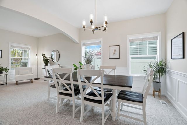 9006 N Rosebury Ln, Spokane, WA 99208