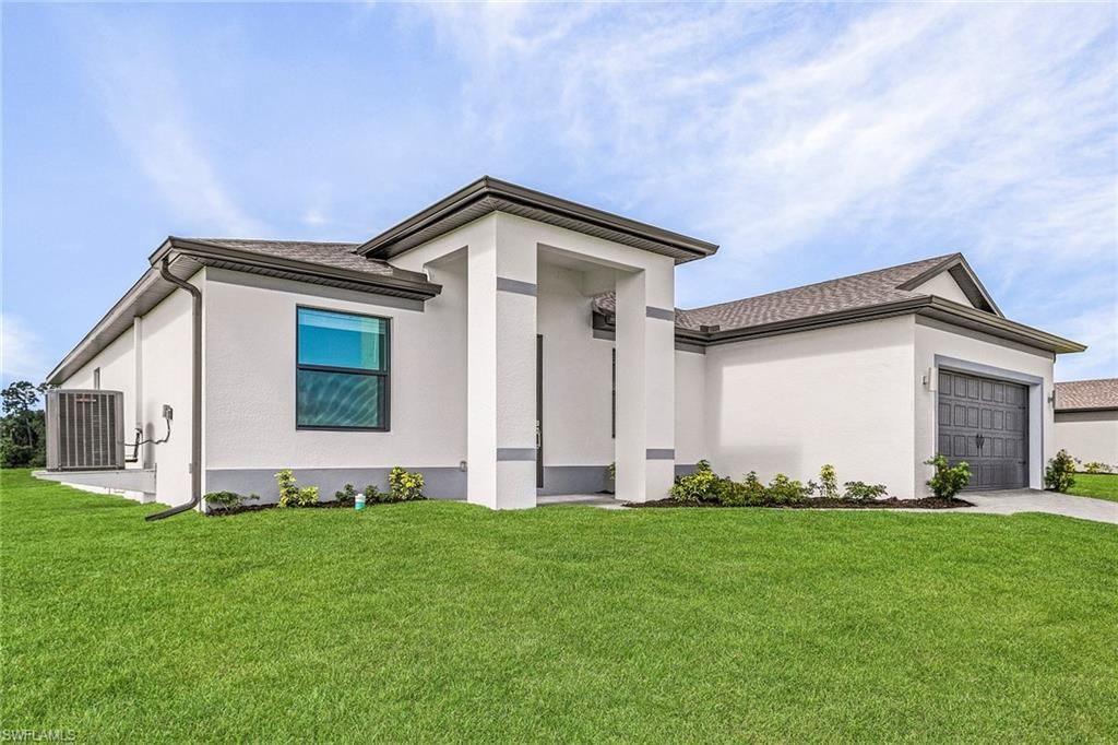 979 Admiral Bull Halsey AVE, LABELLE, FL 33935 — photo 2