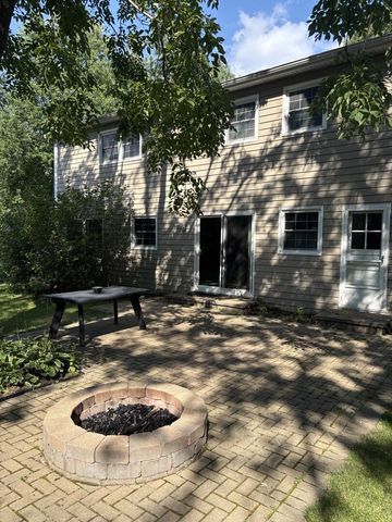 1613 CLYDE Drive, Naperville, IL 60565