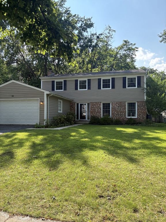 1613 CLYDE Drive, Naperville, IL 60565
