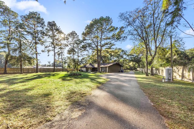 17002 Bobcat Trail, Cypress, TX 77429