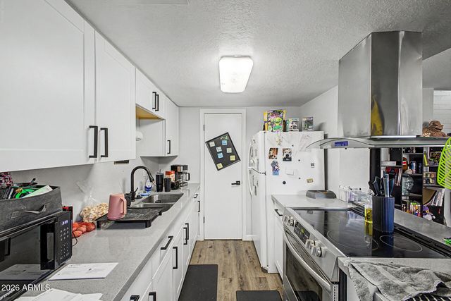 4630 E PUEBLO Avenue, Phoenix, AZ 85040