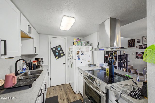4630 E PUEBLO Avenue, Phoenix, AZ 85040