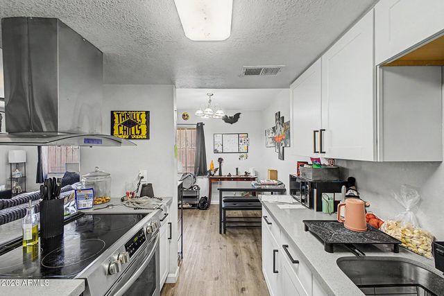 4630 E PUEBLO Avenue, Phoenix, AZ 85040
