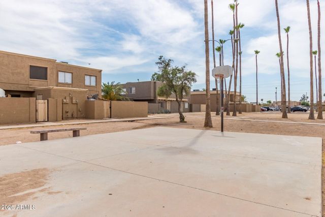4630 E PUEBLO Avenue, Phoenix, AZ 85040