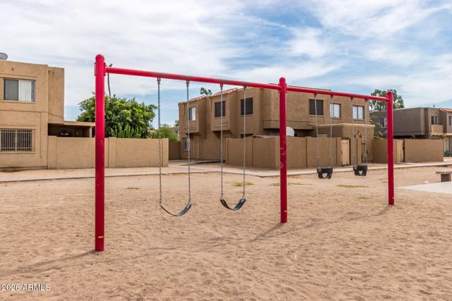 4630 E PUEBLO Avenue, Phoenix, AZ 85040