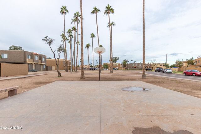 4630 E PUEBLO Avenue, Phoenix, AZ 85040