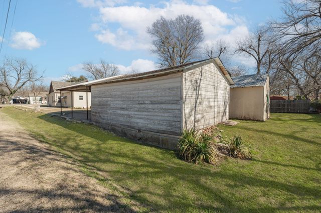 523 First Street, Hico, TX 76457