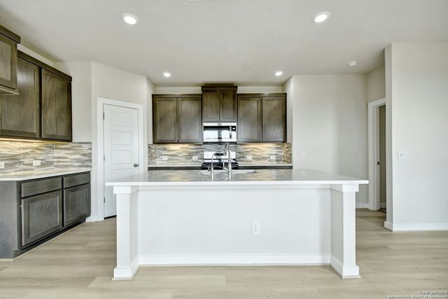 1592 Estelea Grove, New Braunfels, TX 78130