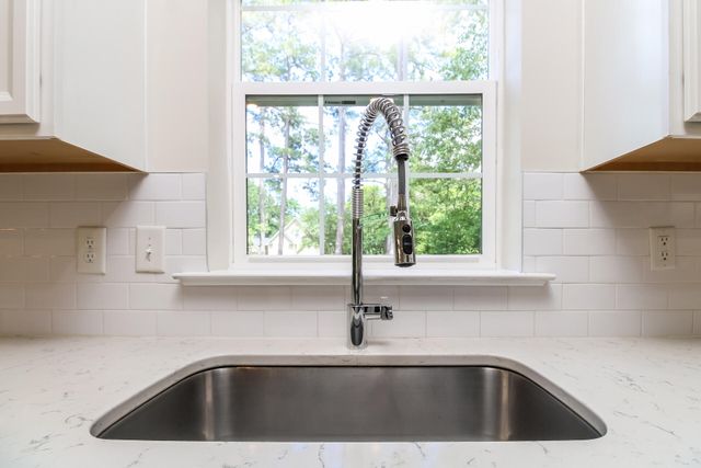1006 Mossy Rock Drive, Summerville, SC 29485