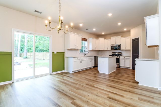 1006 Mossy Rock Drive, Summerville, SC 29485