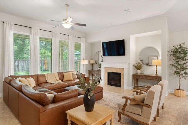 18822 Fox Kestrel Trail, Cypress, TX 77429