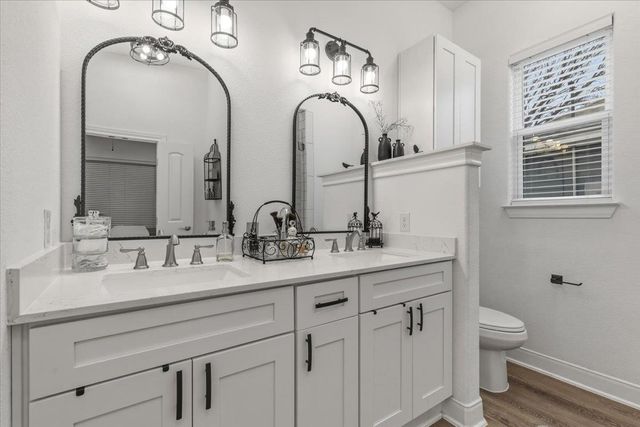 137 Kawainui LN, Bastrop, TX 78602