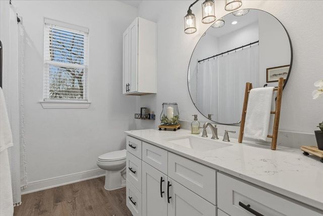 137 Kawainui LN, Bastrop, TX 78602