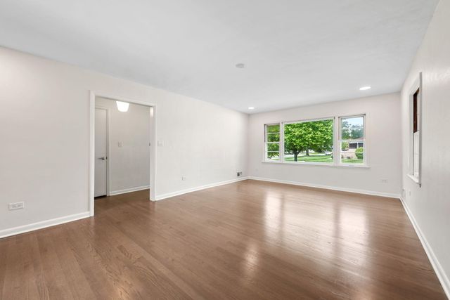 8921 Parrish Avenue, Highland, IN 46322