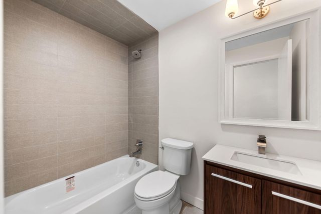 8921 Parrish Avenue, Highland, IN 46322