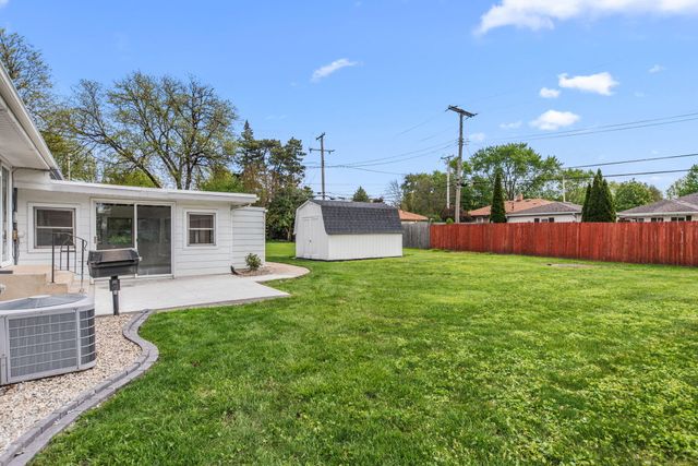 8921 Parrish Avenue, Highland, IN 46322