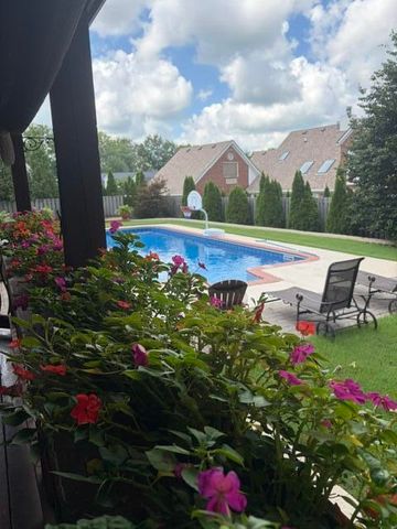 3989 Palomar Boulevard, Lexington, KY 40513