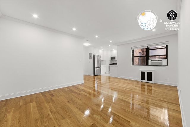 2510 31st Ave Apt 3K, New York City, NY 11106