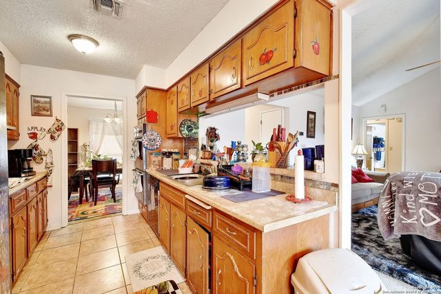 4514 Lakeway, San Antonio, TX 78244