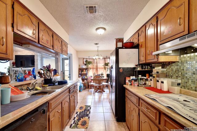 4514 Lakeway, San Antonio, TX 78244