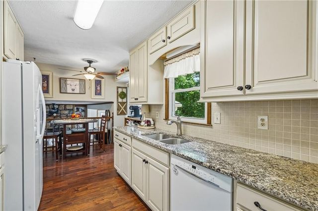 4852 Arrowhead Trail West SW, Lilburn, GA 30047