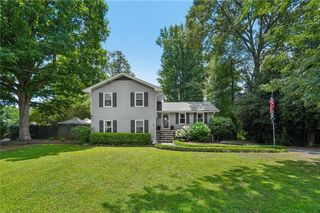4852 Arrowhead Trail West SW, Lilburn, GA 30047