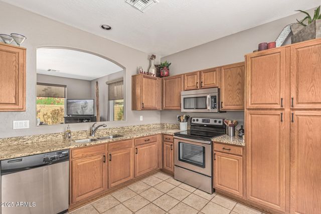 9820 E DEL MONTE Avenue, Gold Canyon, AZ 85118