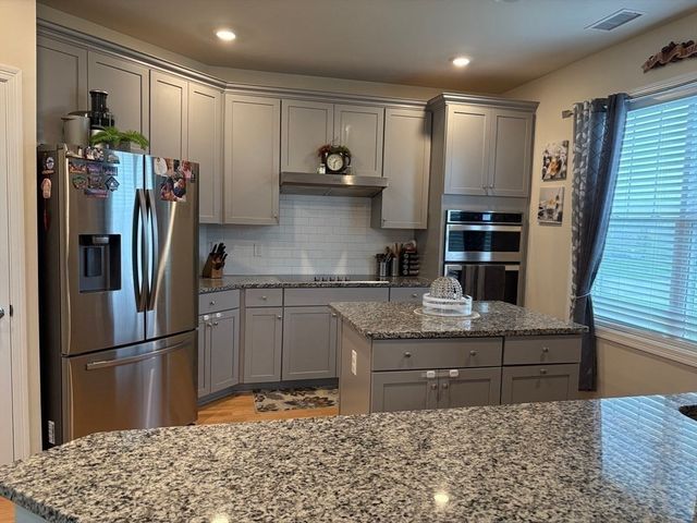 12101 Peters Farm Way 12101, Westborough, MA 01712
