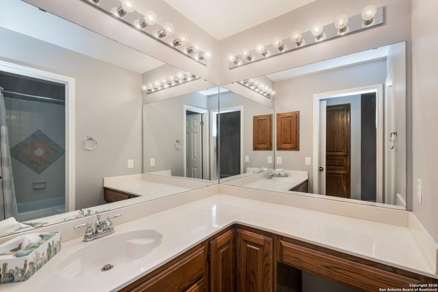 8743 Paseo Oaks, San Antonio, TX 78255