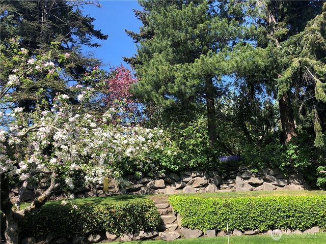 3248 NW Market Street, Seattle, WA 98107