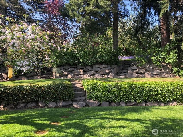 3248 NW Market Street, Seattle, WA 98107