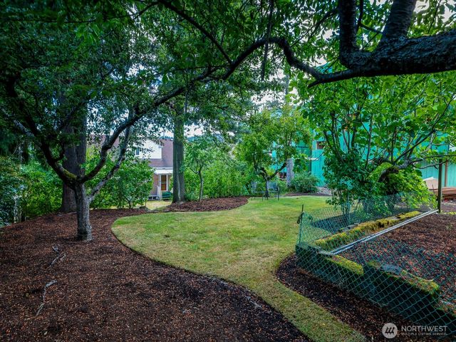 3248 NW Market Street, Seattle, WA 98107