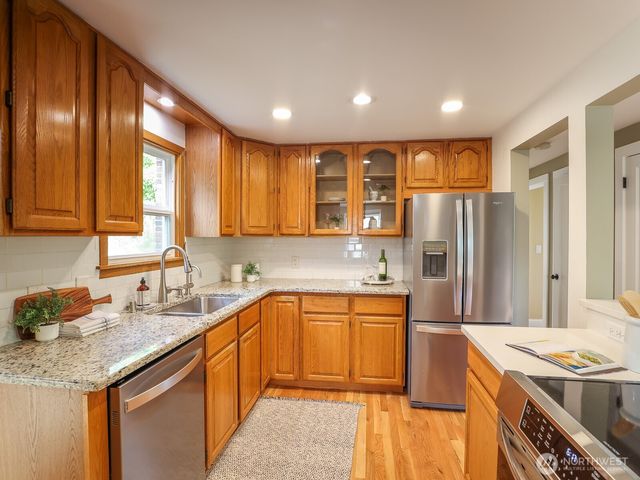 3248 NW Market Street, Seattle, WA 98107
