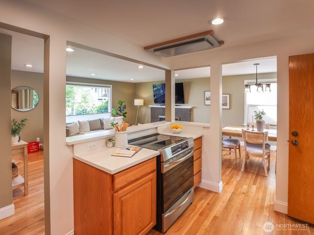 3248 NW Market Street, Seattle, WA 98107