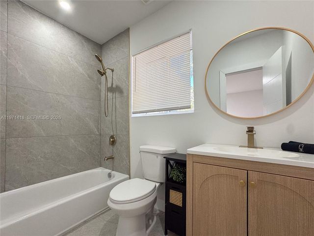 2255 NW 60th St, Miami, FL 33142