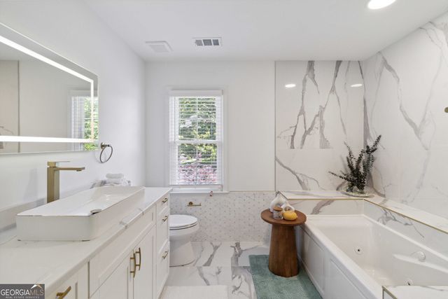 4909 Glenwhite Drive, Duluth, GA 30096
