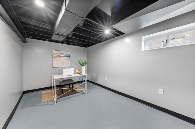 11925 S Lafayette Avenue, Chicago, IL 60628