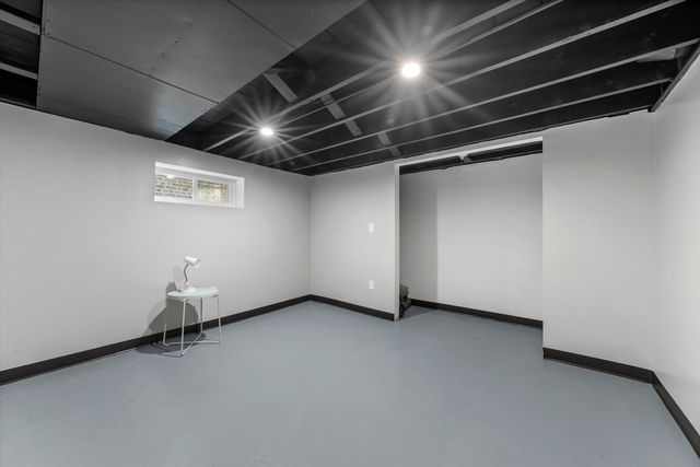 11925 S Lafayette Avenue, Chicago, IL 60628